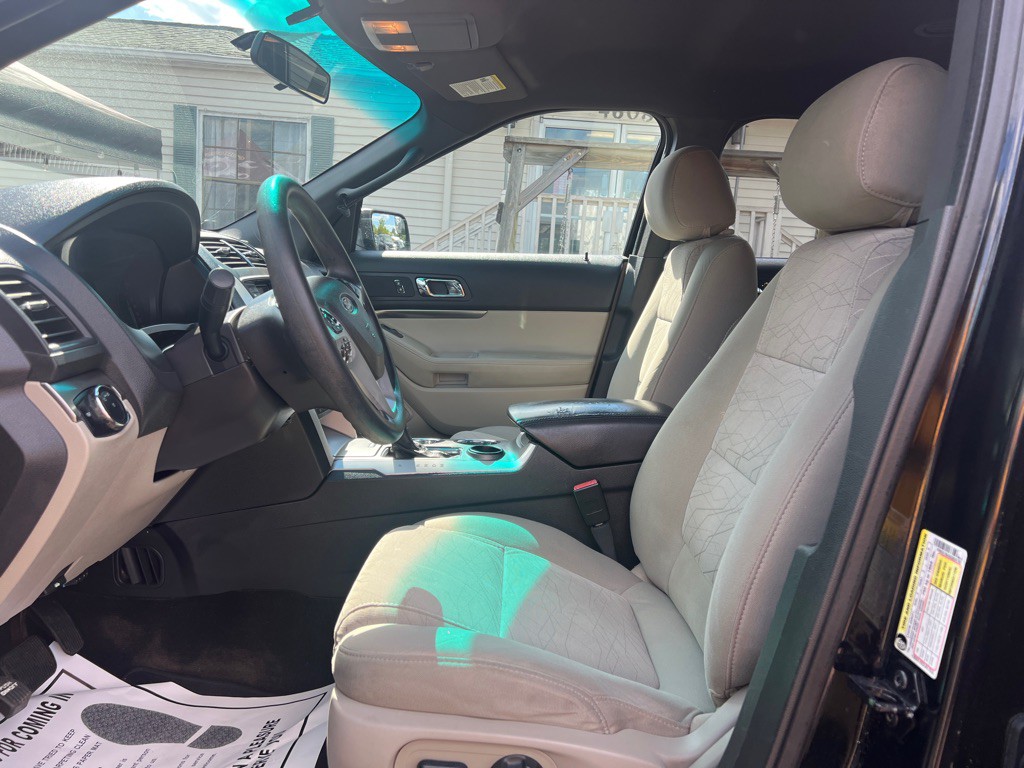 2013 Ford Explorer Image 10