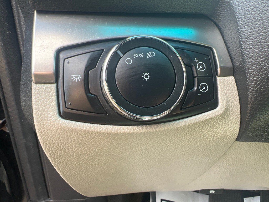 2013 Ford Explorer Image 11