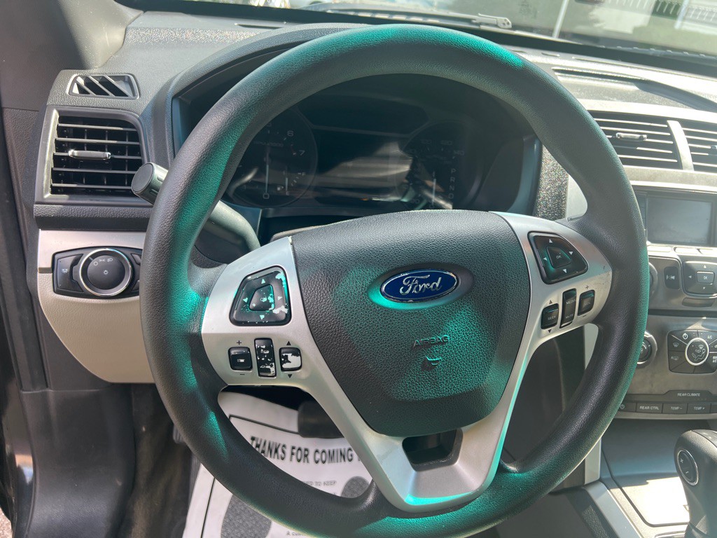 2013 Ford Explorer Image 12