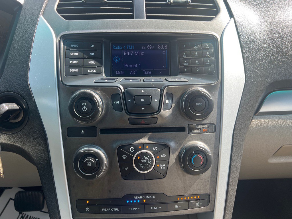 2013 Ford Explorer Image 14