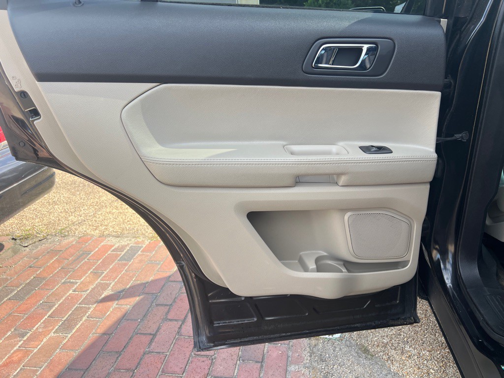 2013 Ford Explorer Image 15