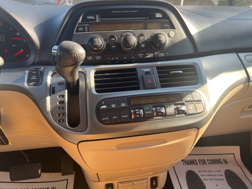 2005 Honda Odyssey Image 12