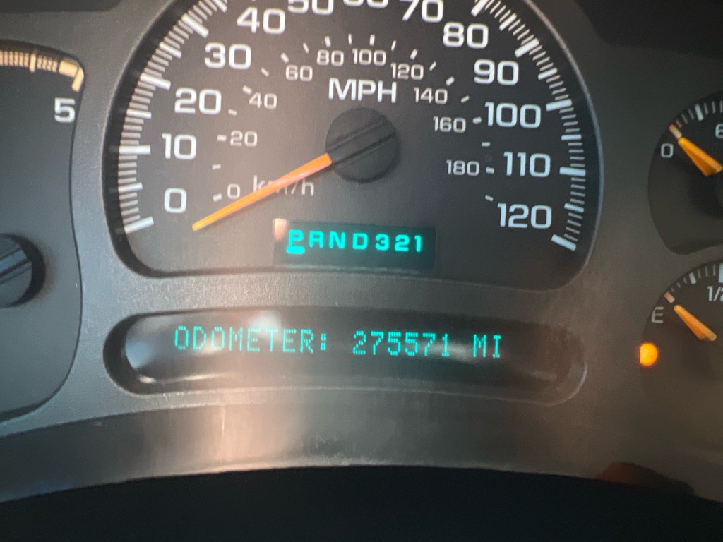 2004 GMC Sierra Image 13