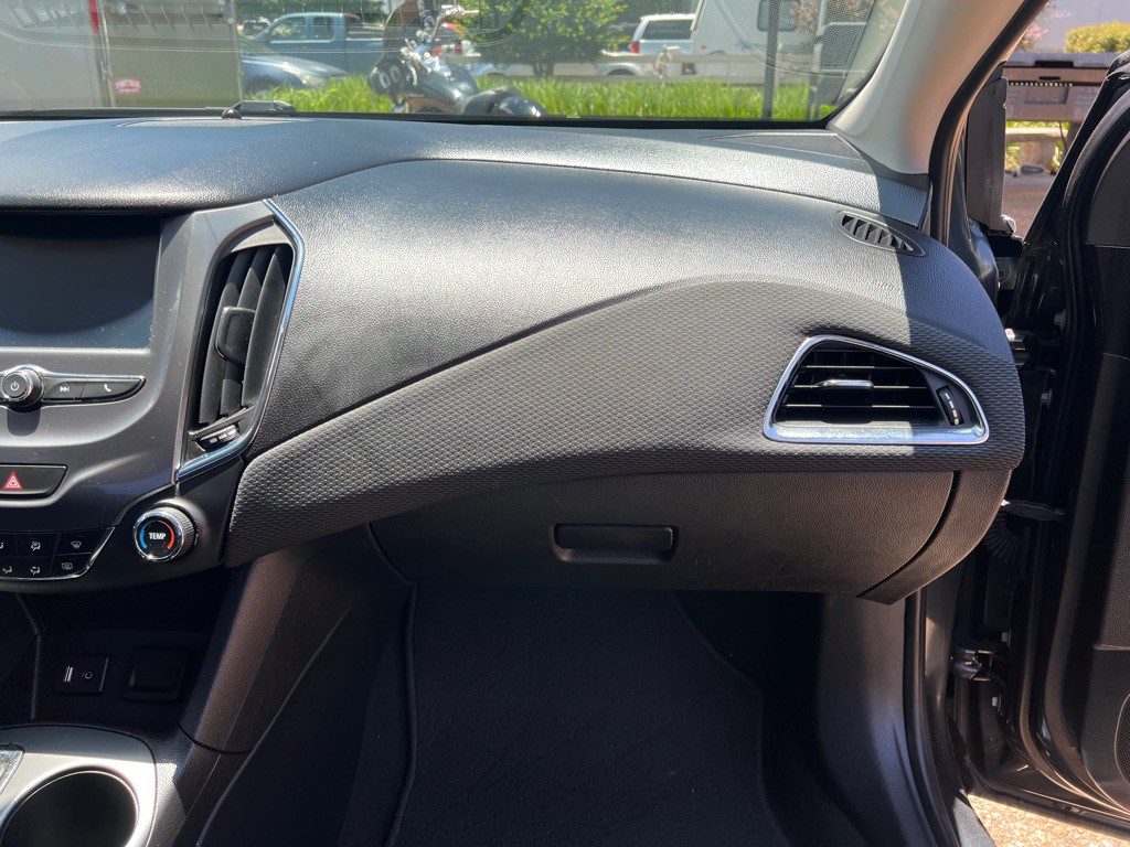 2017 Chevrolet Cruze Image 22