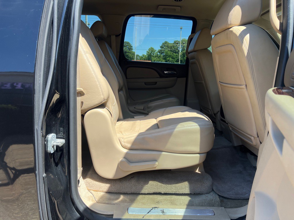 2013 Chevrolet Suburban Image 20