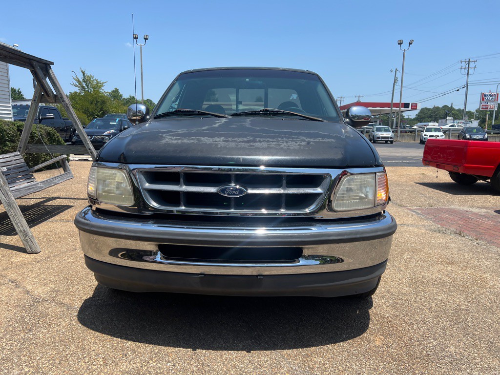 1997 Ford F-150 Image 2