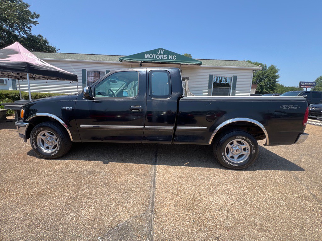 1997 Ford F-150 Image 8