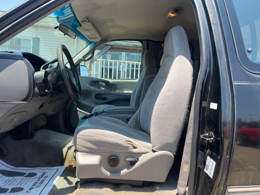 1997 Ford F-150 Image 10