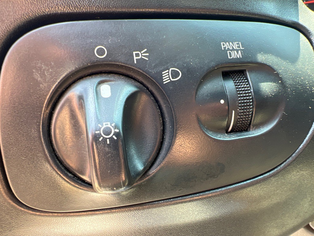 1997 Ford F-150 Image 11