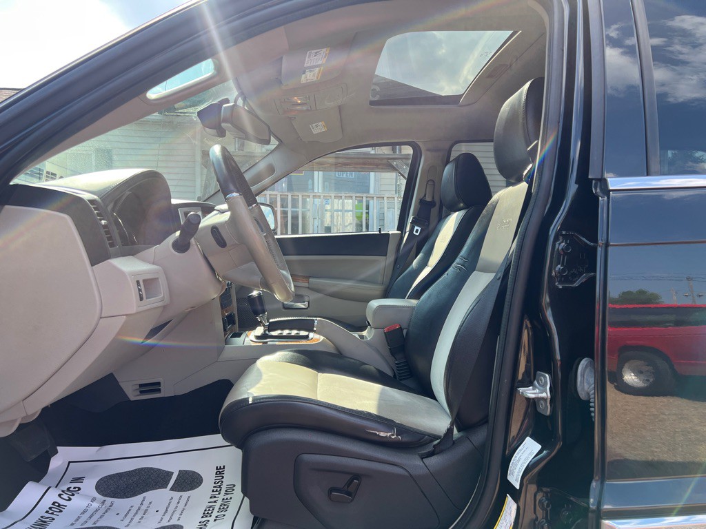 2010 Jeep Grand Cherokee Image 10