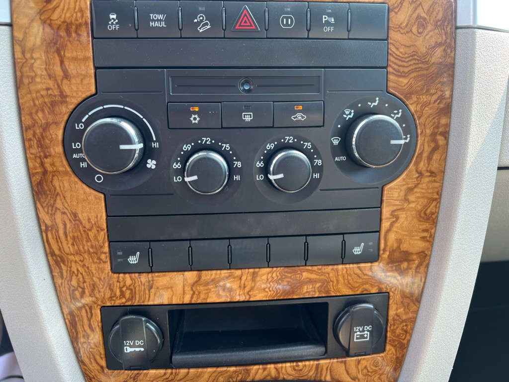 2010 Jeep Grand Cherokee Image 15