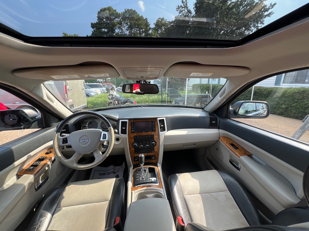 2010 Jeep Grand Cherokee Image 19