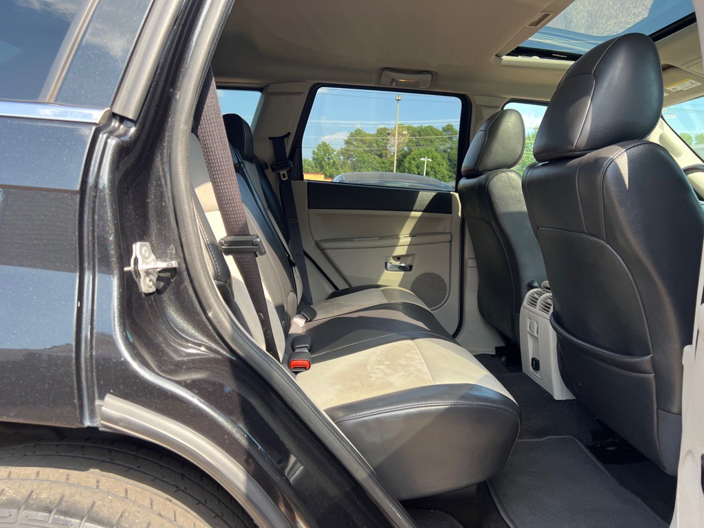2010 Jeep Grand Cherokee Image 21