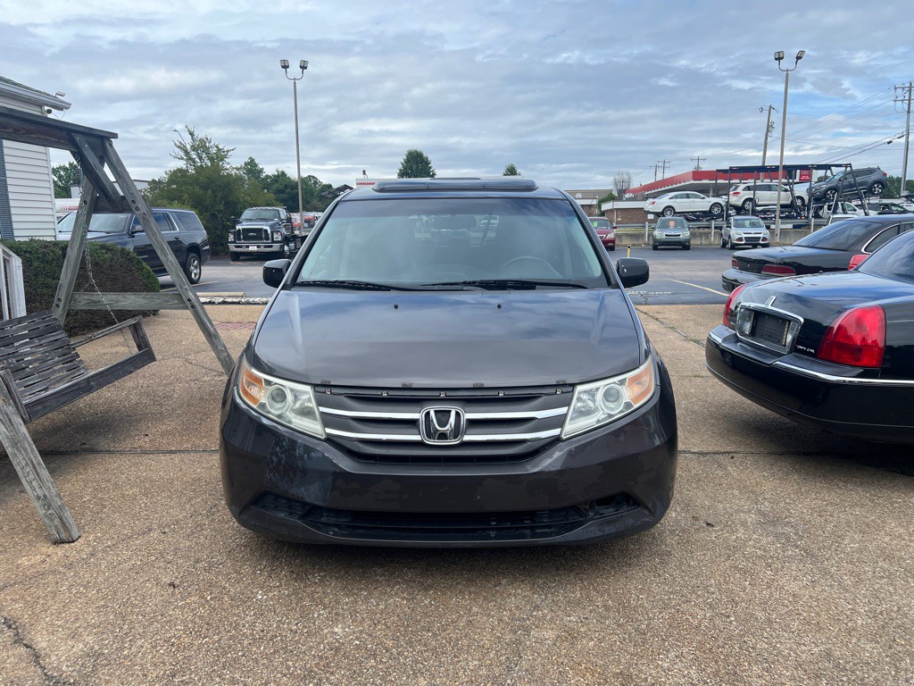 2012 Honda Odyssey Image 2