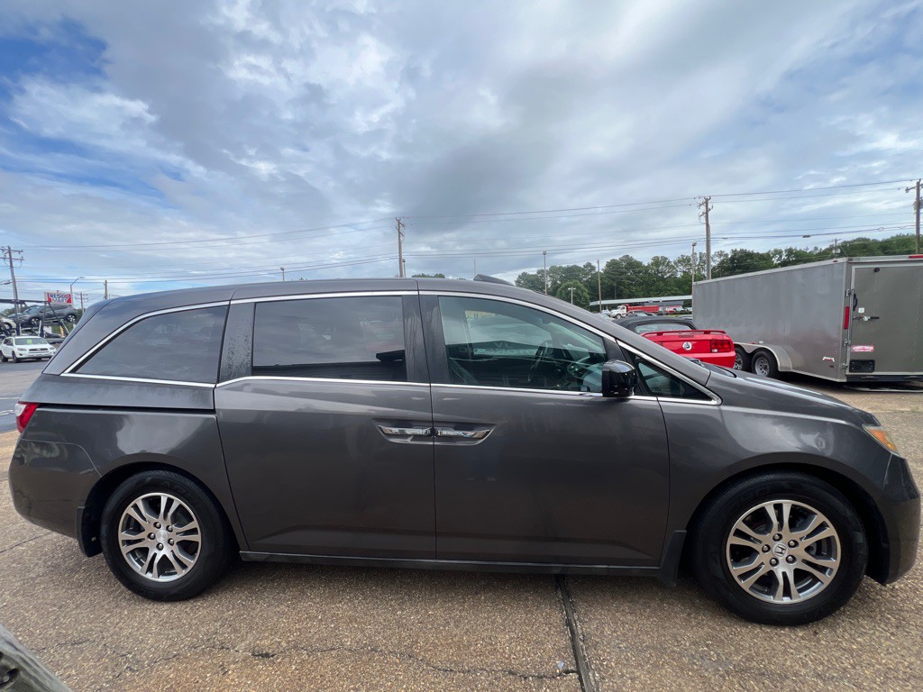 2012 Honda Odyssey Image 4