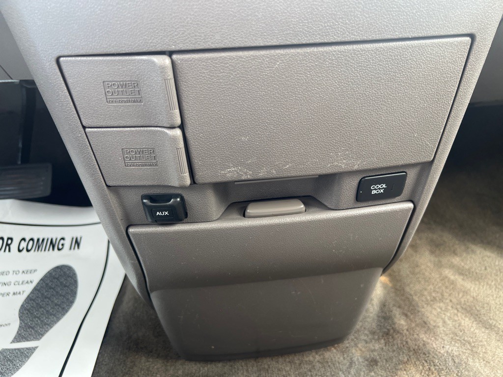 2012 Honda Odyssey Image 17