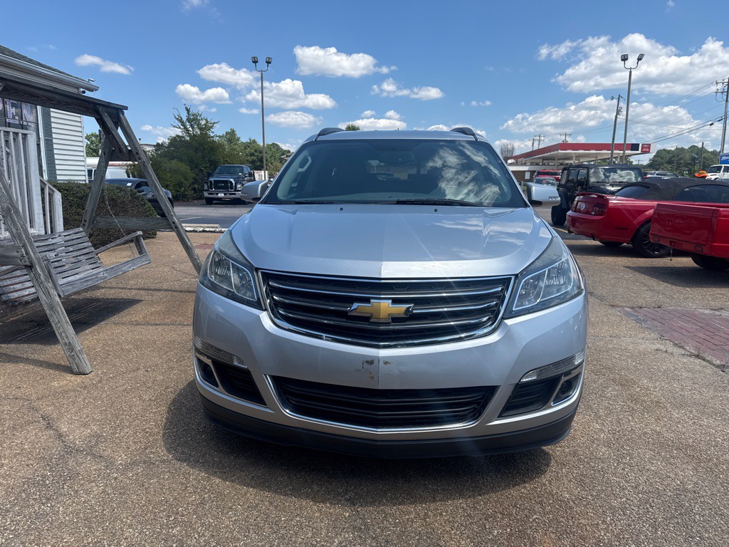 2015 Chevrolet Traverse Image 2
