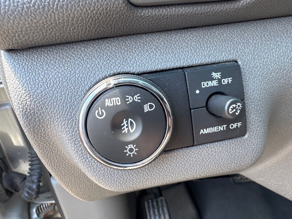 2015 Chevrolet Traverse Image 11