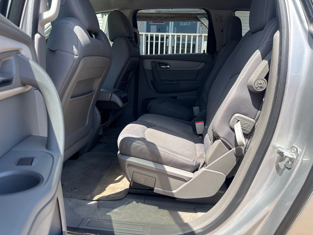 2015 Chevrolet Traverse Image 17