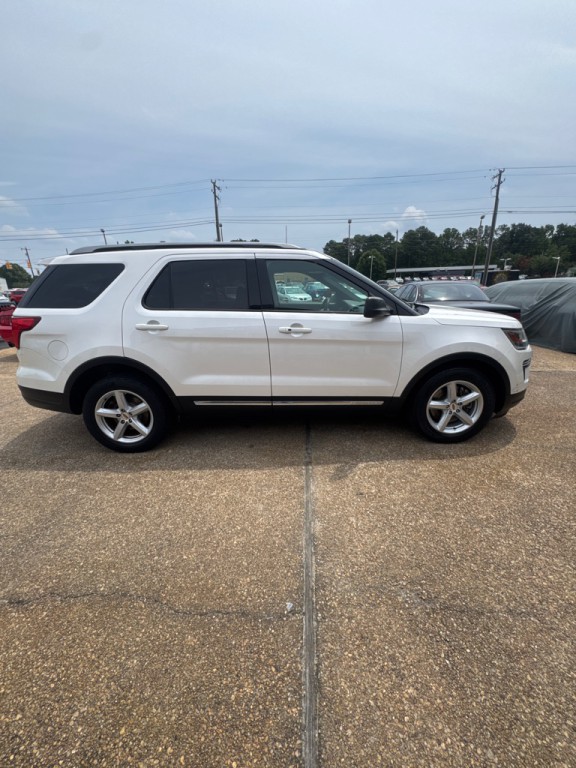 2019 Ford Explorer Image 4