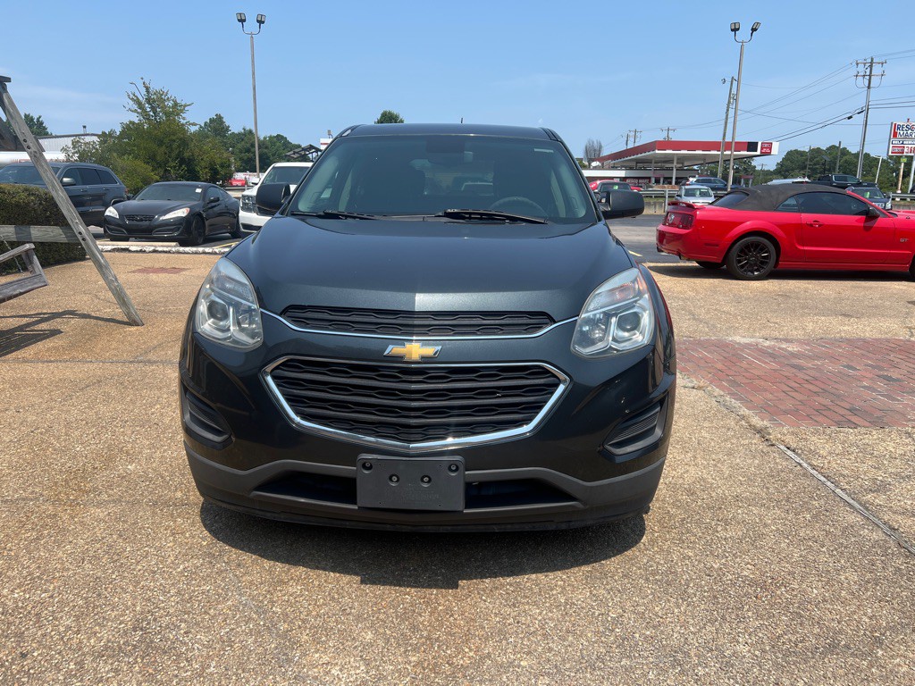 2017 Chevrolet Equinox Image 2