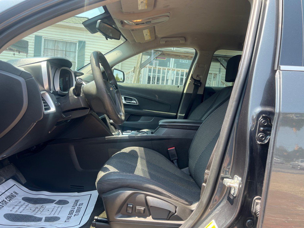 2017 Chevrolet Equinox Image 10