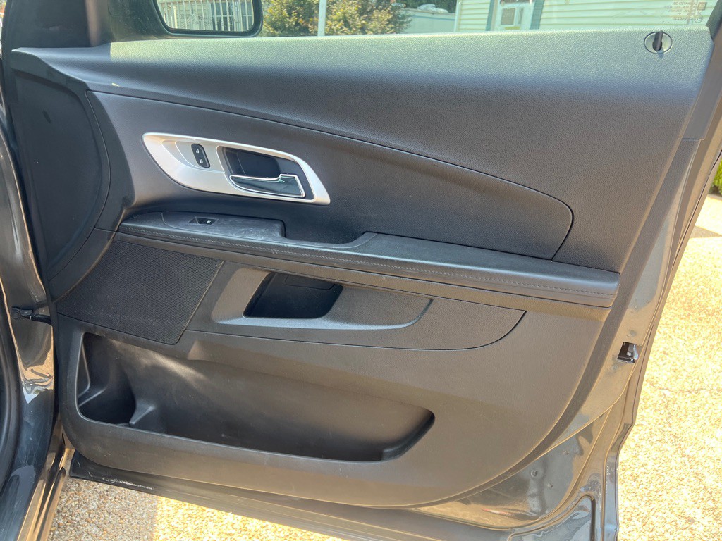 2017 Chevrolet Equinox Image 19
