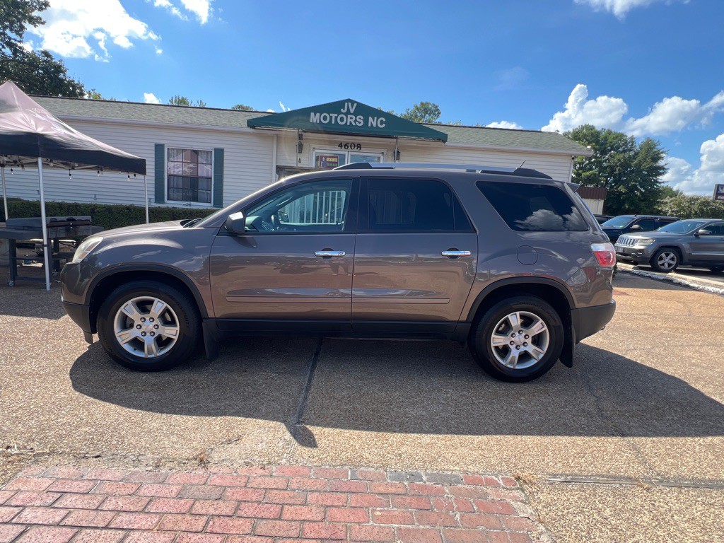 2011 GMC Acadia Image 8