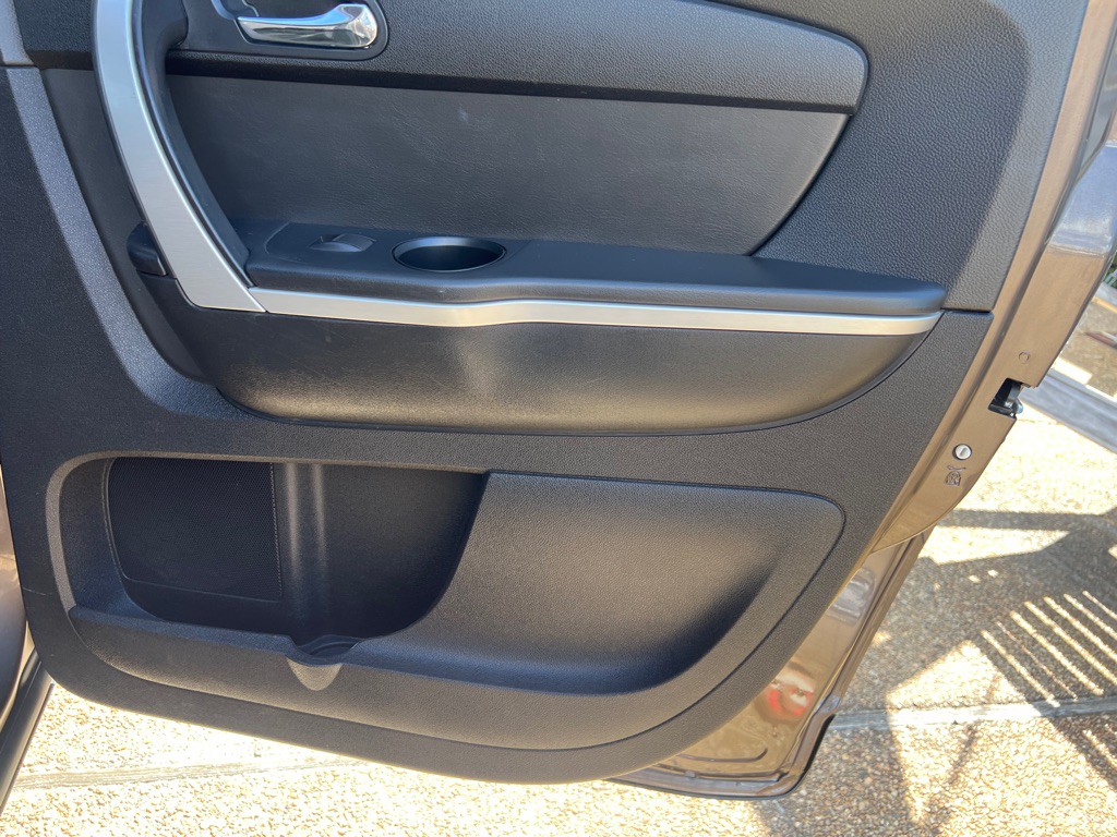 2011 GMC Acadia Image 19