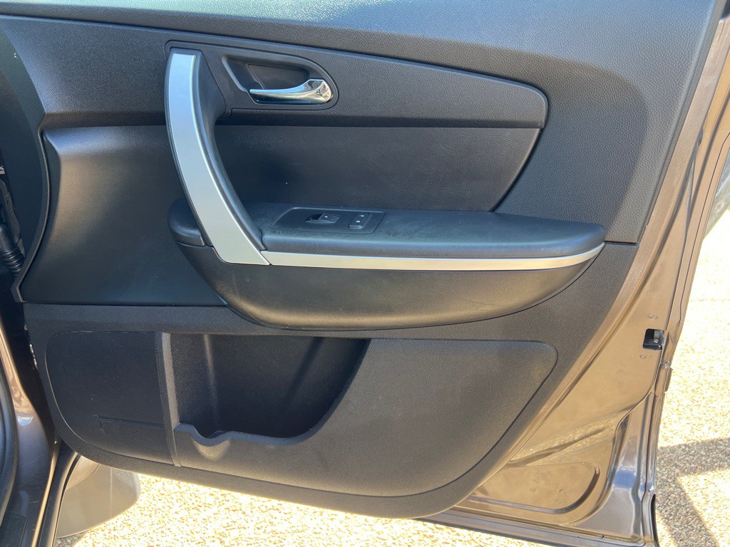 2011 GMC Acadia Image 21