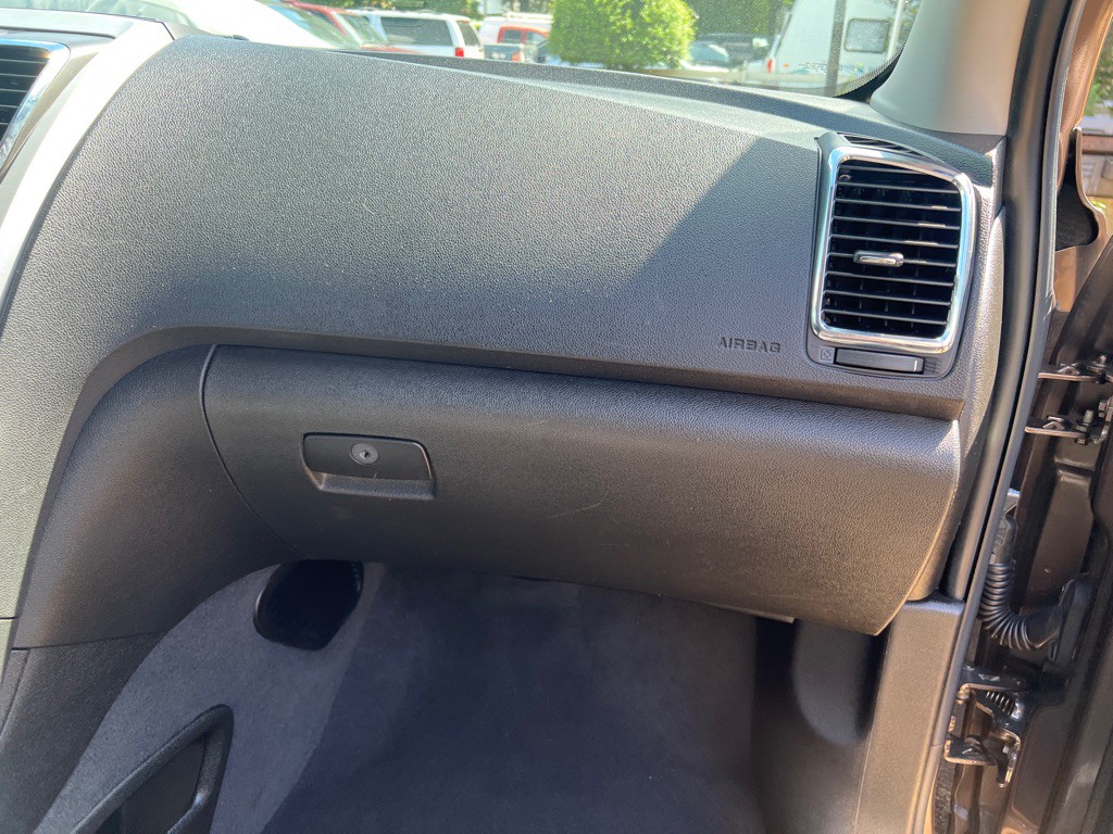 2011 GMC Acadia Image 23