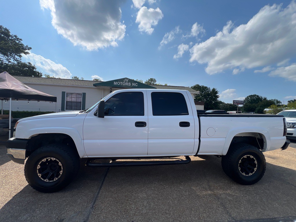 2004 Chevrolet Silverado 1500 Image 8