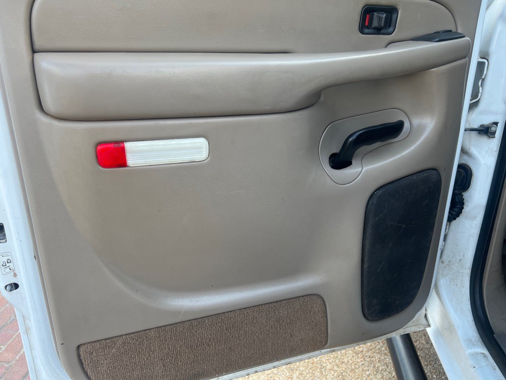 2004 Chevrolet Silverado 1500 Image 14