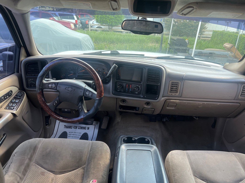2004 Chevrolet Silverado 1500 Image 16