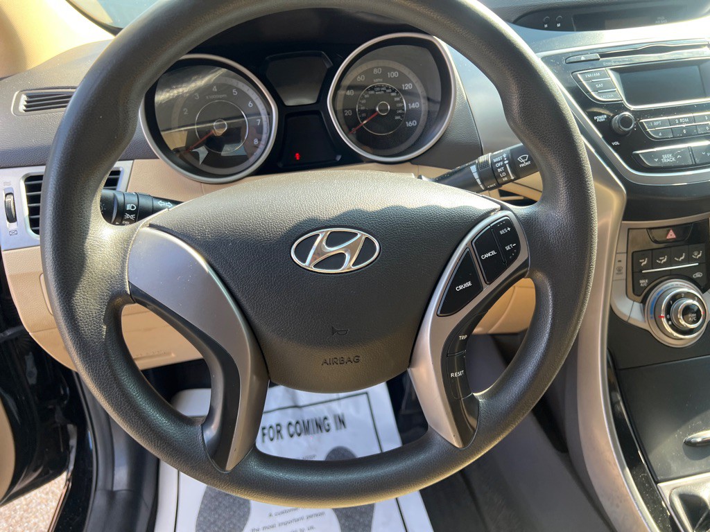 2013 Hyundai Elantra Image 11