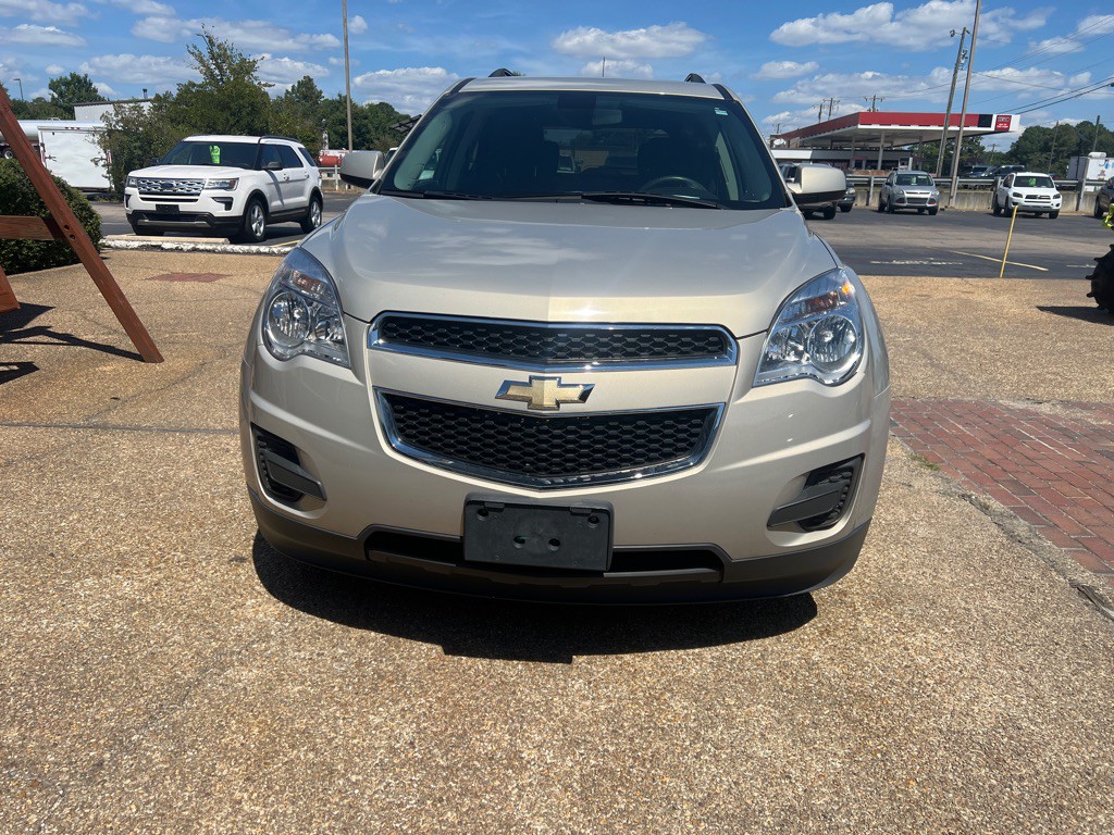 2010 Chevrolet Equinox Image 2