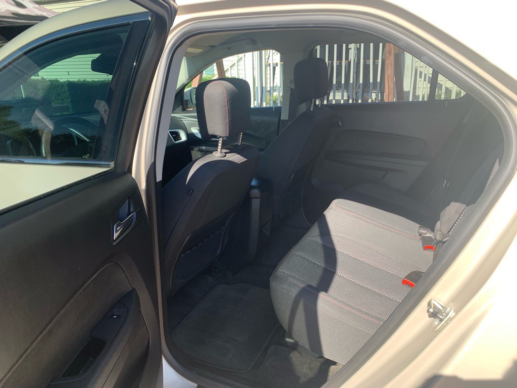 2010 Chevrolet Equinox Image 16