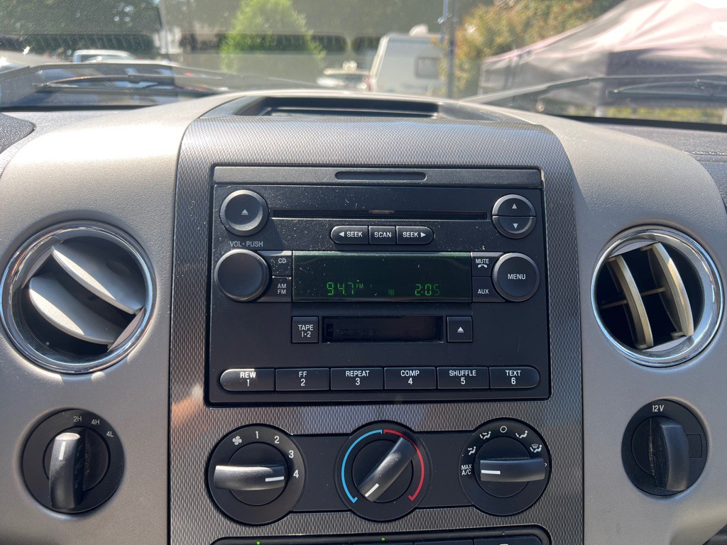 2004 Ford F-150 Image 14
