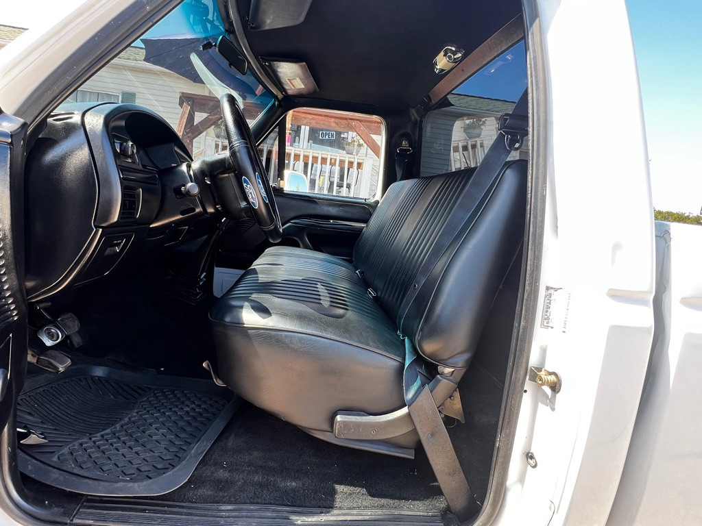 1994 Ford F-150 Image 10