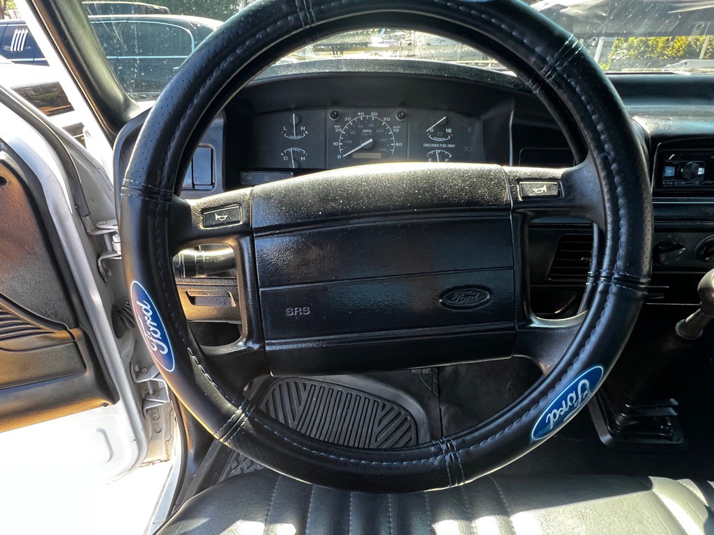 1994 Ford F-150 Image 11