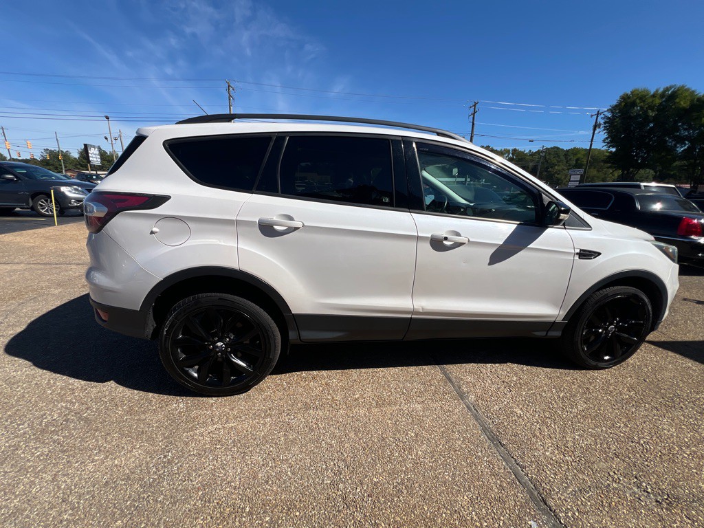 2017 Ford Escape Image 4
