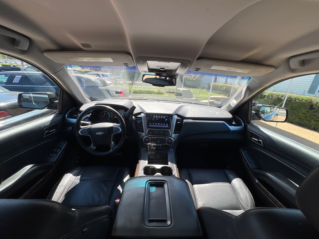 2017 Chevrolet Suburban Image 21