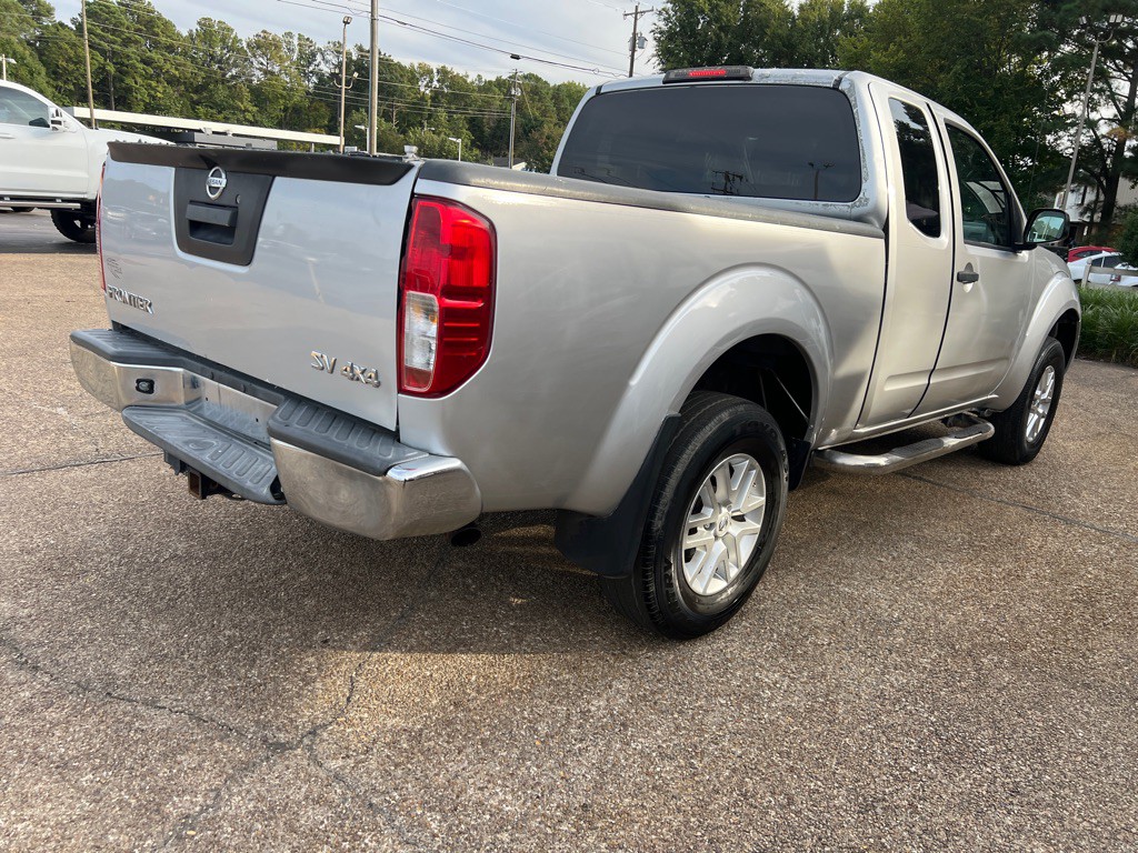 2015 Nissan Frontier Image 5