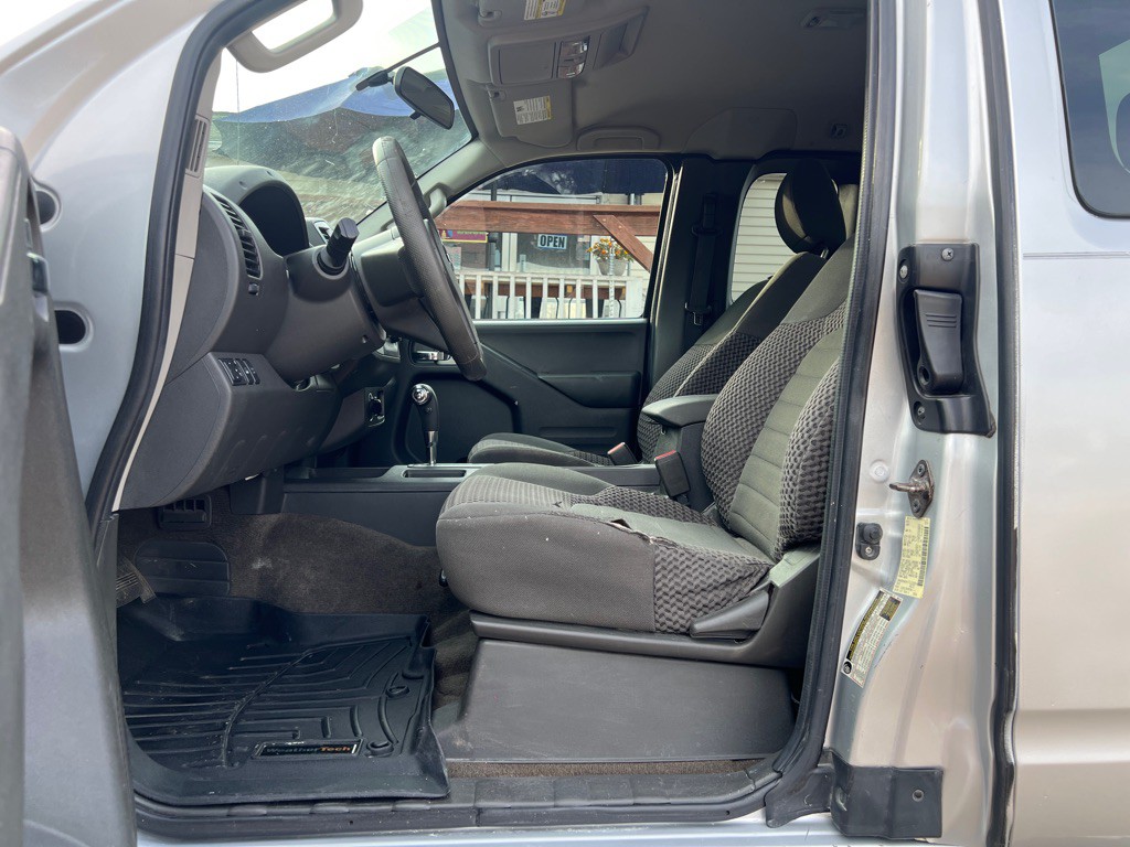 2015 Nissan Frontier Image 10
