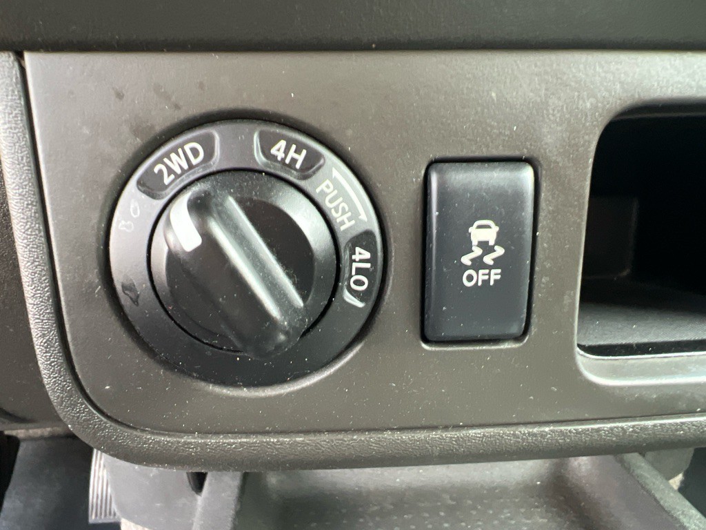 2015 Nissan Frontier Image 15