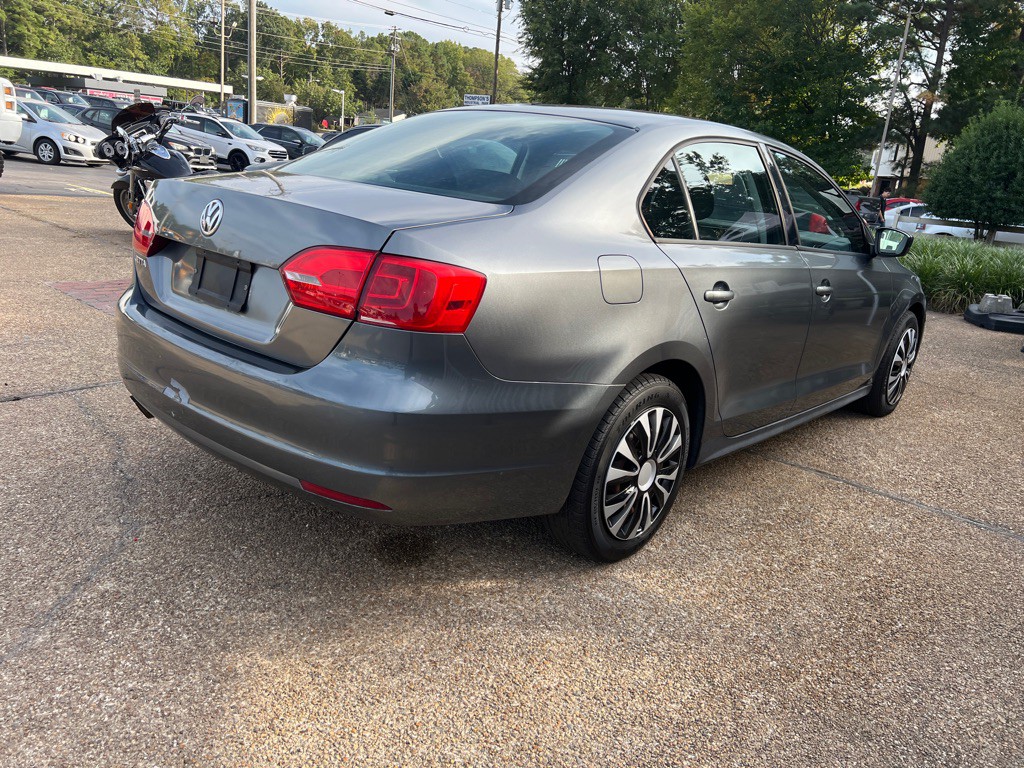 2012 Volkswagen Jetta Image 5