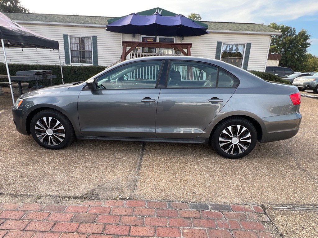 2012 Volkswagen Jetta Image 8