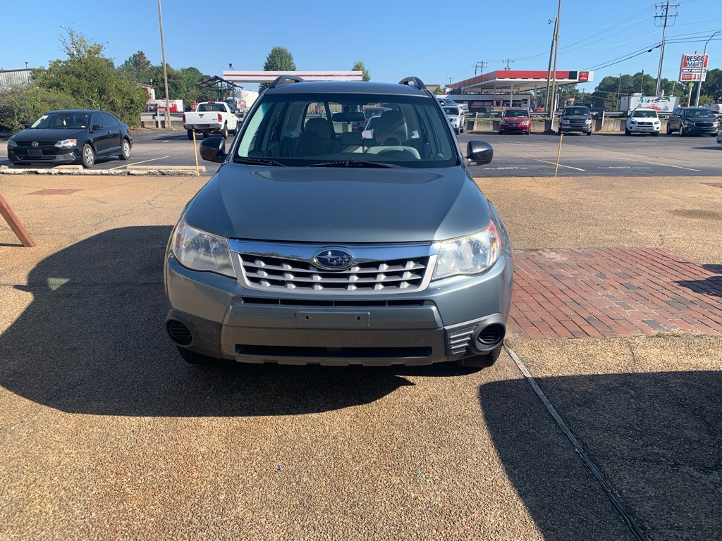 2011 Subaru Forester Image 2