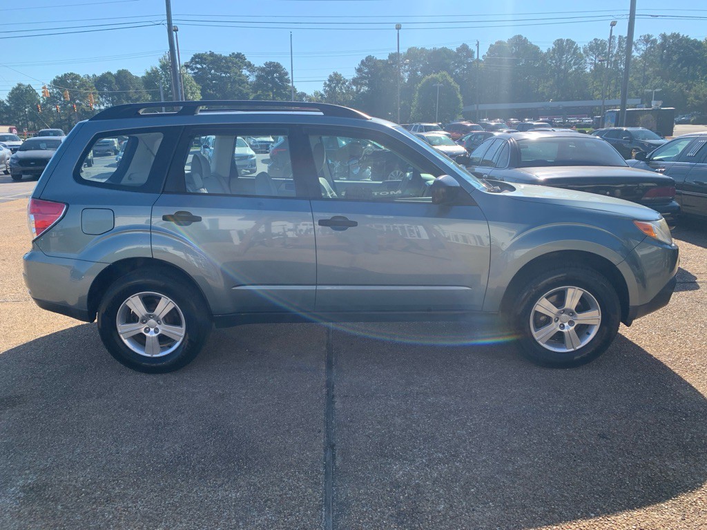 2011 Subaru Forester Image 4