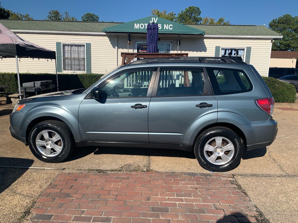 2011 Subaru Forester Image 8